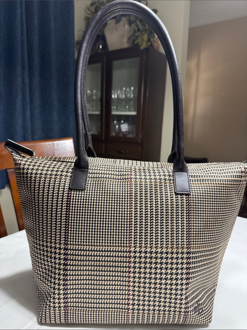 Like New Lauren Ralph Lauren hounds tooth tote.